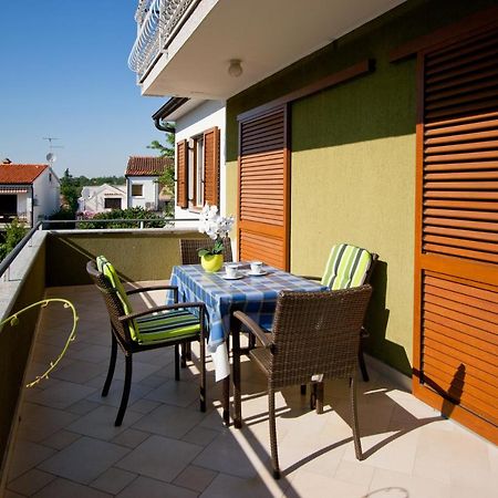 Apartments Silvia Πόρετς Εξωτερικό φωτογραφία