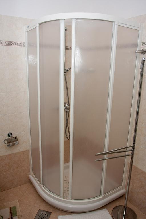 Apartments Silvia Πόρετς Εξωτερικό φωτογραφία