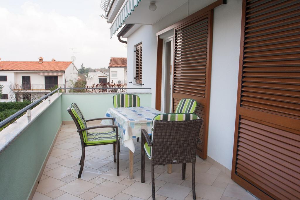 Apartments Silvia Πόρετς Εξωτερικό φωτογραφία