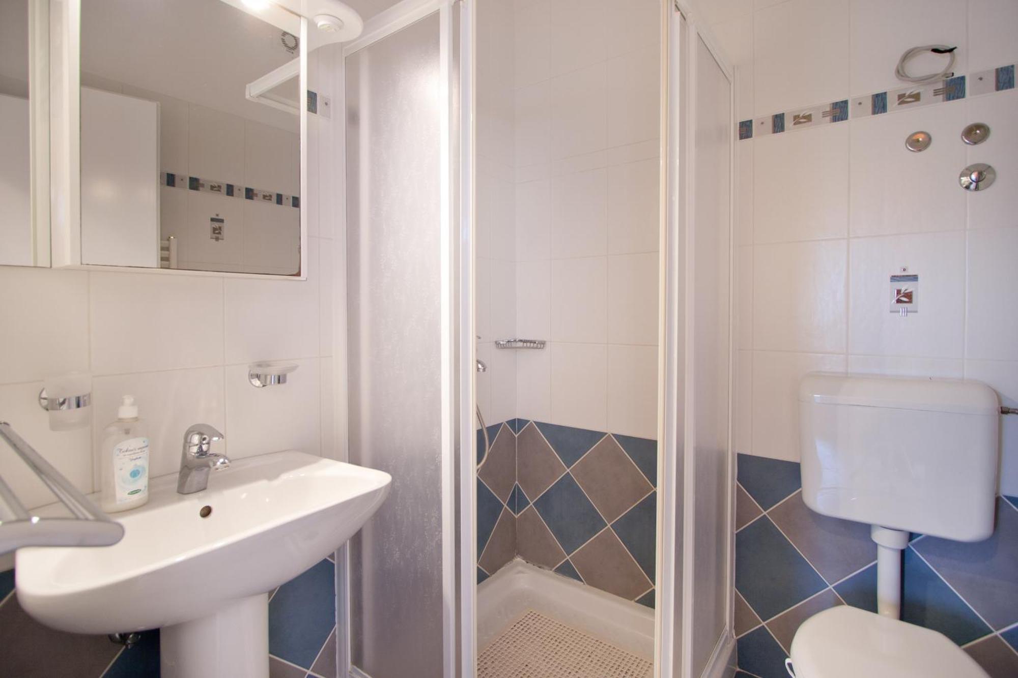 Apartments Silvia Πόρετς Εξωτερικό φωτογραφία