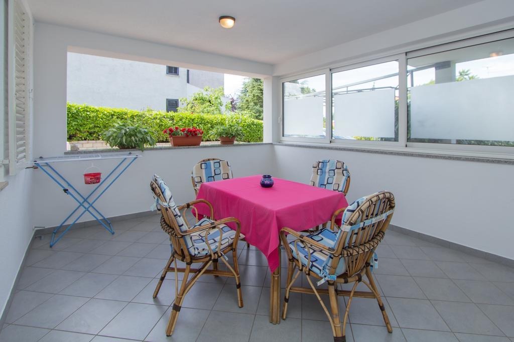 Apartments Silvia Πόρετς Εξωτερικό φωτογραφία